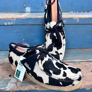 Clarks Originals Women's Black and White Cowhide Wallabee Booties